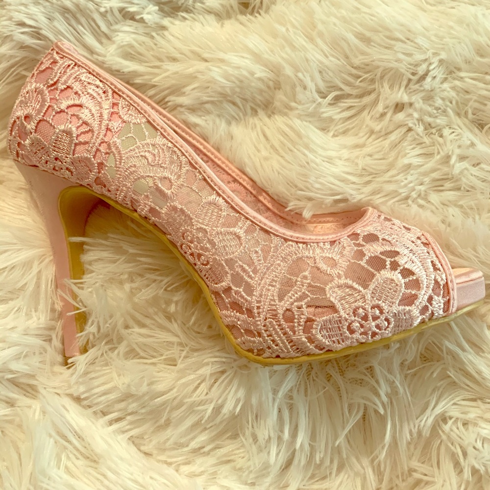 Beautiful baby pink lace heels